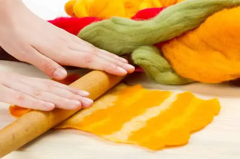 Can you needle felt acrylic yarn?