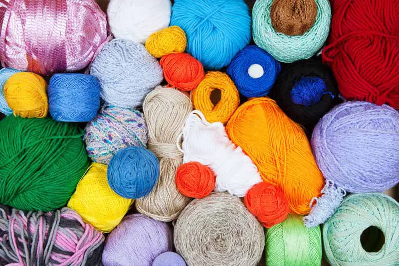 Different types and colors of yarn
